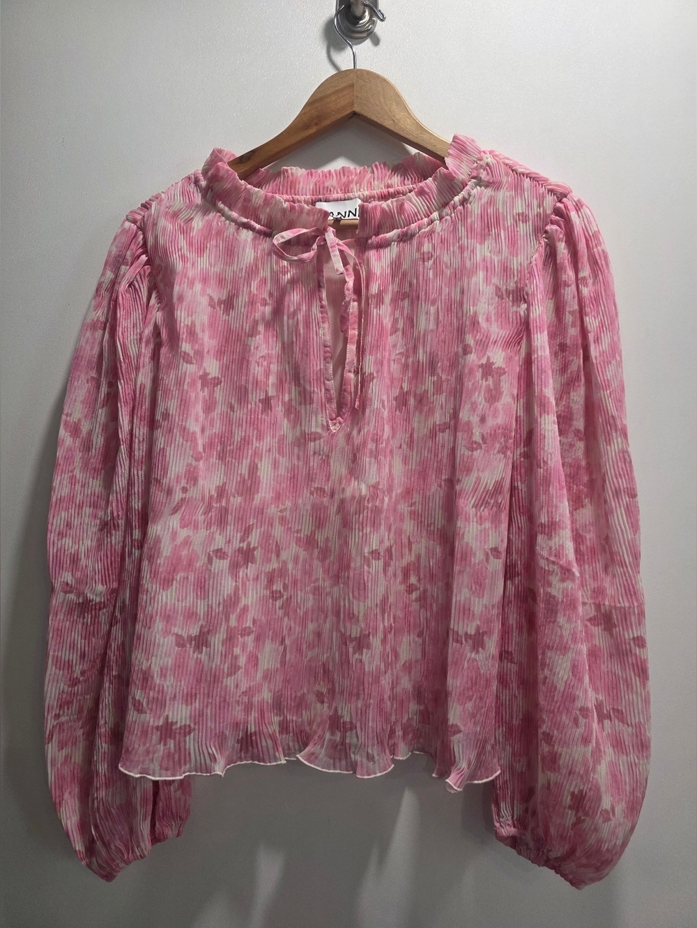 Ganni Womens Ruffled Floral Pink Plissė-Georgette Blouse, Size 36